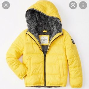 NWT yellow puffer soft AF